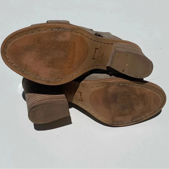 MARC FISHER Women’s Suede Valen peep toe sandals booties adjustable ankles 7.5 - Picture 8 of 8